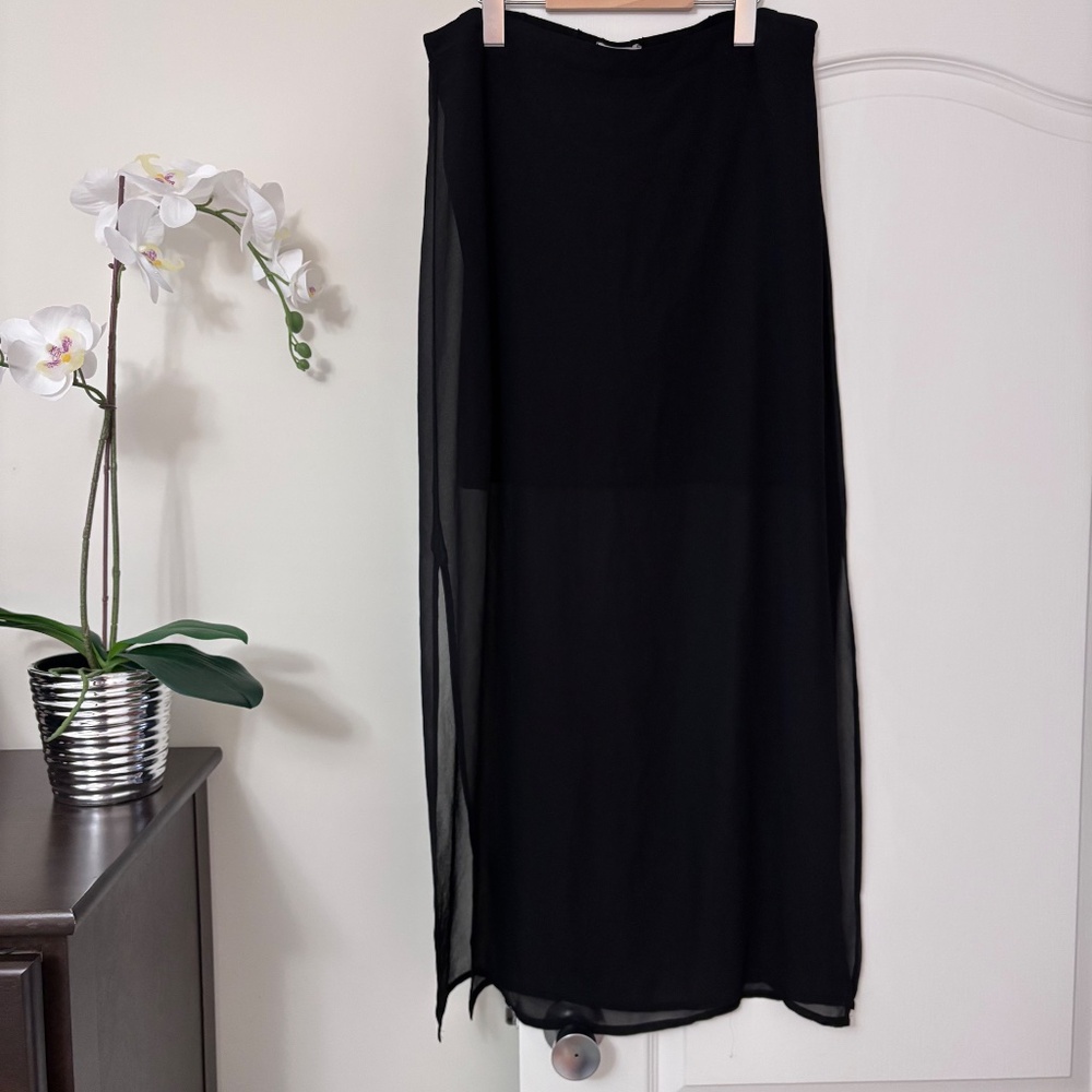 Reitmans Sheer Black Maxi skirt Women’s Size Medium